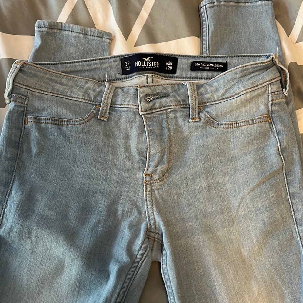 Hollister jeans